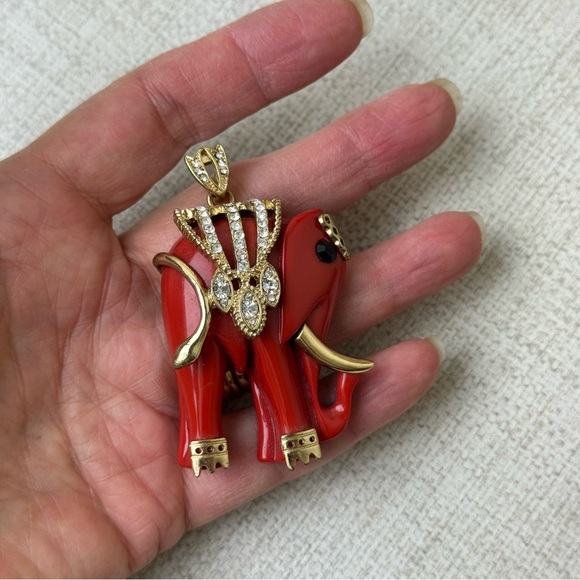 Red Lucite Gold Tone Elephant Pendant with Rhinestones - Picture 4 of 4